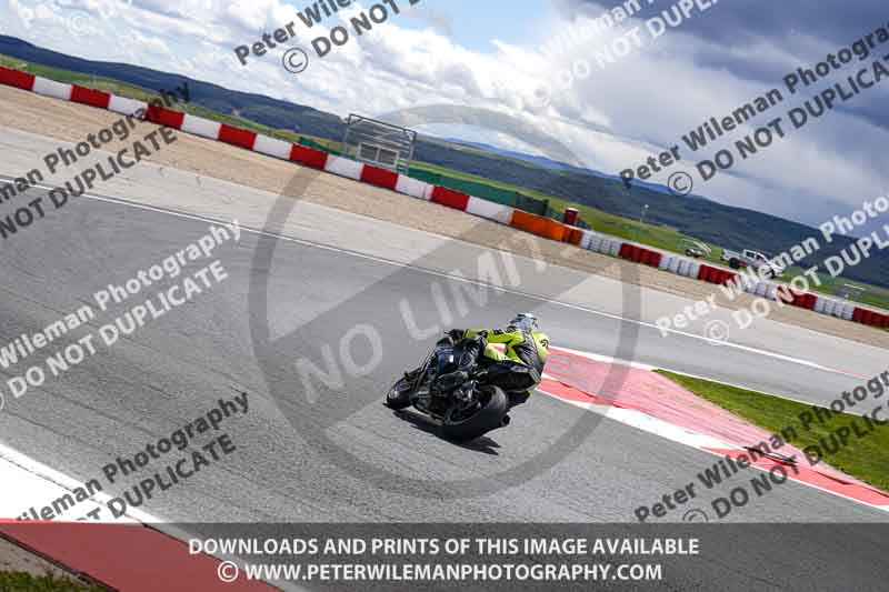 cadwell no limits trackday;cadwell park;cadwell park photographs;cadwell trackday photographs;enduro digital images;event digital images;eventdigitalimages;navarra;no limits trackdays;peter wileman photography;racing digital images;trackday digital images;trackday photos